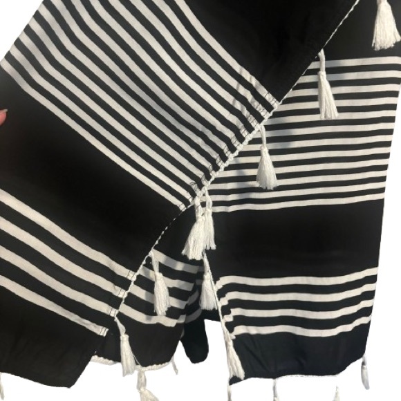 Chelsea & Theodore Black White Stripe Tassel Beach Coverup Size L EUC - Picture 7 of 7